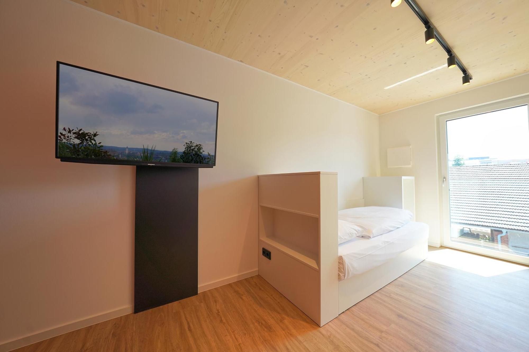 Timber One Boardinghouse Dorfen Aparthotel ภายนอก รูปภาพ