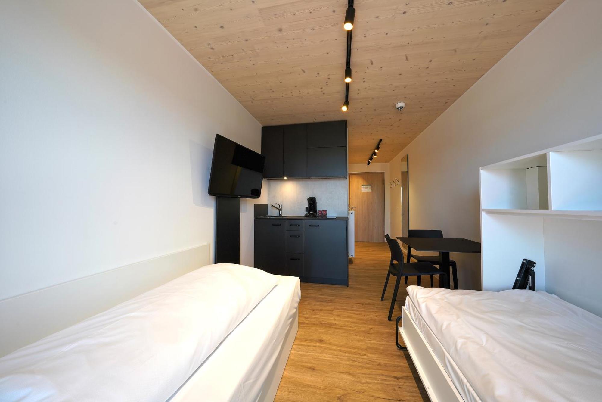 Timber One Boardinghouse Dorfen Aparthotel ภายนอก รูปภาพ