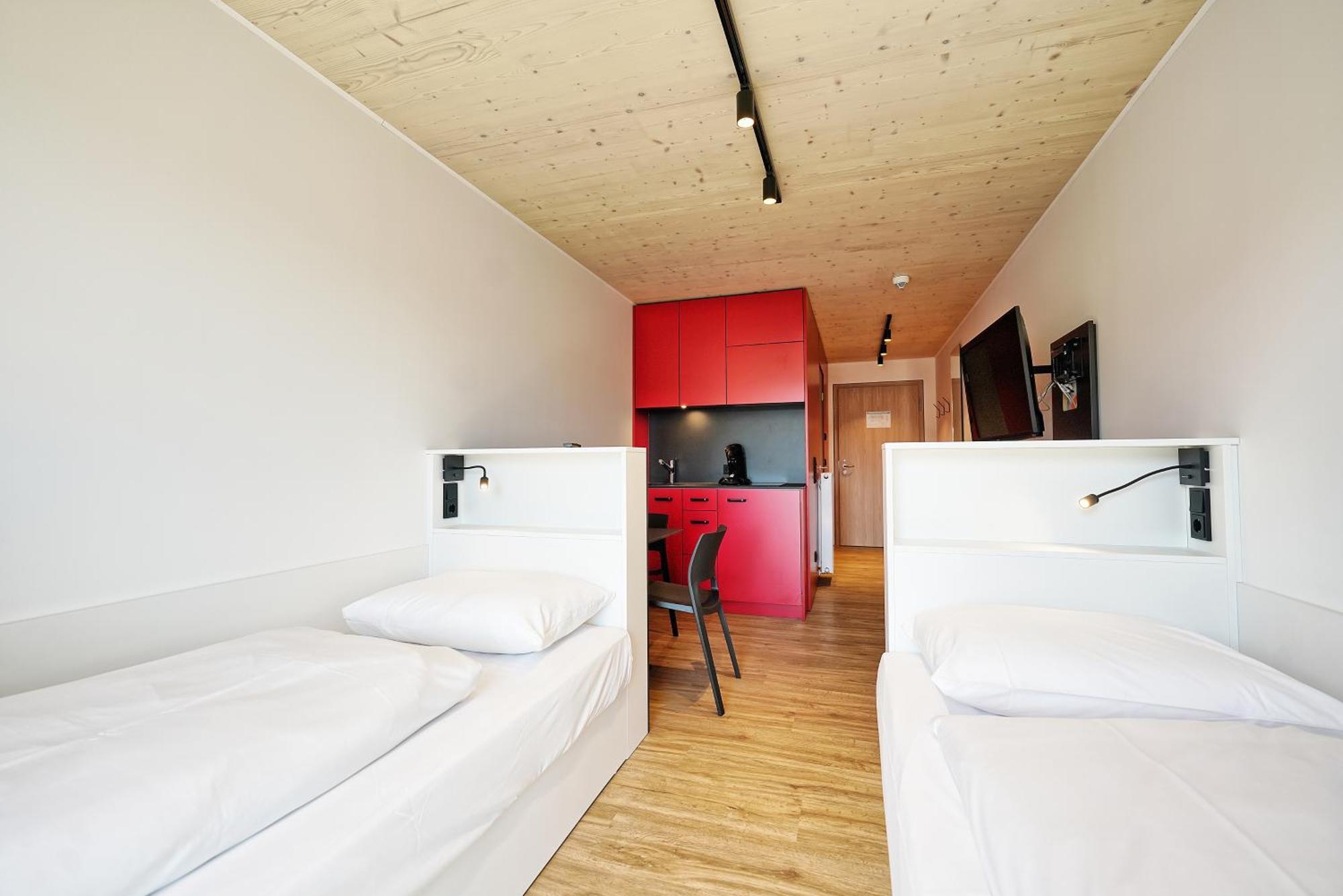 Timber One Boardinghouse Dorfen Aparthotel ภายนอก รูปภาพ
